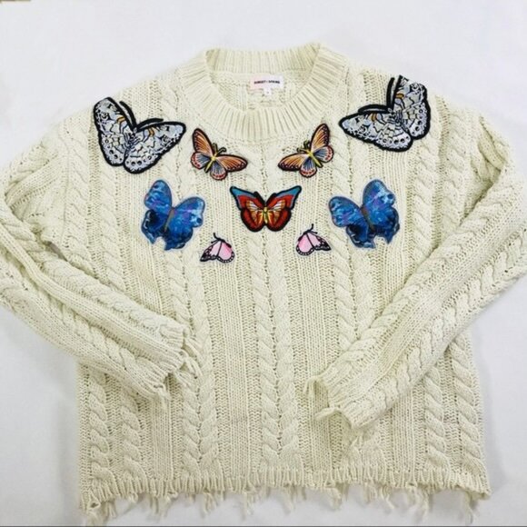 Sunset & Spring Bloomingdales Butterfly Appliqué Fringe Cable Knit Boxy Sweater - Picture 15 of 16